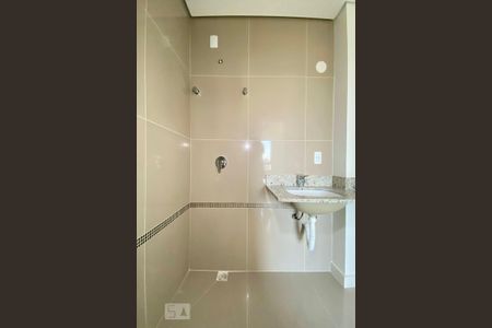 Apartamento à venda com 131m², 3 quartos e 3 vagas Apartamento à venda com 131m², 3 quartos e 3 vagasBanheiro da Suíte