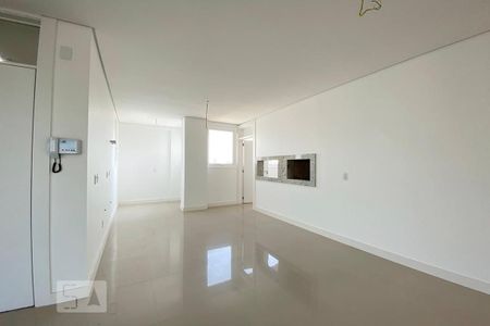Apartamento à venda com 131m², 3 quartos e 3 vagas Apartamento à venda com 131m², 3 quartos e 3 vagasCozinha