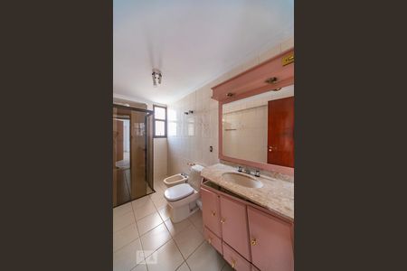 Banheiro  de apartamento à venda com 3 quartos, 120m² em Parque das Nações, Santo André