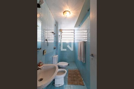 Banheiro de apartamento para alugar com 2 quartos, 65m² em Água Branca, São Paulo