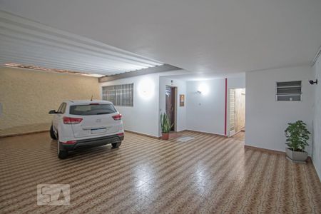 Casa à venda com 198m², 7 quartos e 4 vagas Casa à venda com 198m², 7 quartos e 4 vagasGaragem