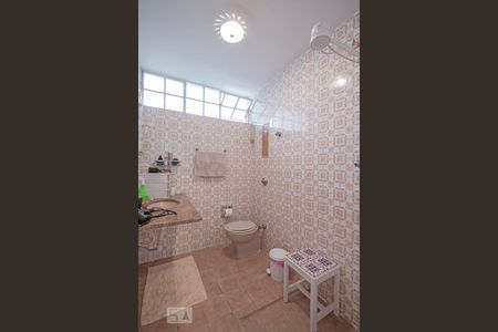 Casa à venda com 198m², 7 quartos e 4 vagas Casa à venda com 198m², 7 quartos e 4 vagasBanheiro