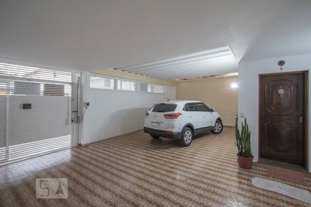 Casa à venda com 198m², 7 quartos e 4 vagas Casa à venda com 198m², 7 quartos e 4 vagasGaragem