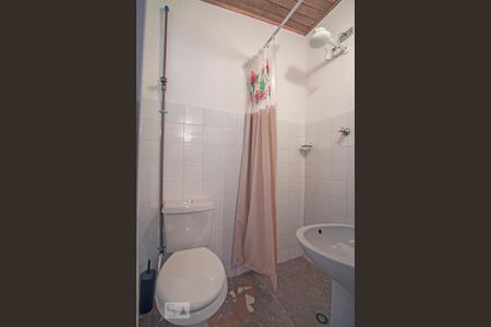 Casa à venda com 198m², 7 quartos e 4 vagas Casa à venda com 198m², 7 quartos e 4 vagasBanheiro do Apto Anexo 1