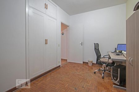 Casa à venda com 198m², 7 quartos e 4 vagas Casa à venda com 198m², 7 quartos e 4 vagasQuarto 1