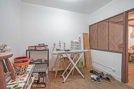 Casa à venda com 198m², 7 quartos e 4 vagas Casa à venda com 198m², 7 quartos e 4 vagasQuarto 1 do Apto Anexo 2