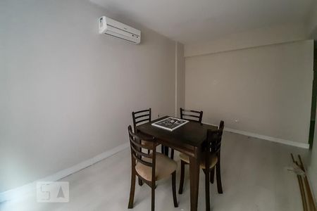 Sala de apartamento à venda com 1 quarto, 35m² em Centro Histórico, Porto Alegre