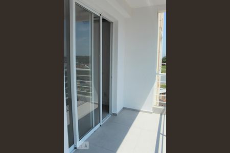 Sacada de apartamento à venda com 2 quartos, 55m² em Igara, Canoas