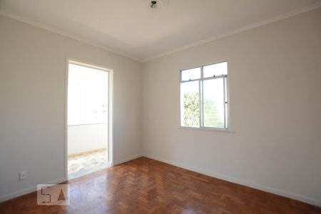 Quarto 1 de apartamento para alugar com 2 quartos, 60m² em Ramos, Rio de Janeiro