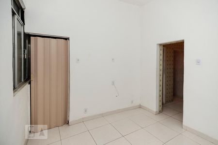 Sala de casa para alugar com 2 quartos, 80m² em Piedade, Rio de Janeiro