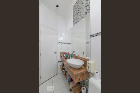 Banheiro de casa à venda com 3 quartos, 266m² em Vila Alzira, Santo André