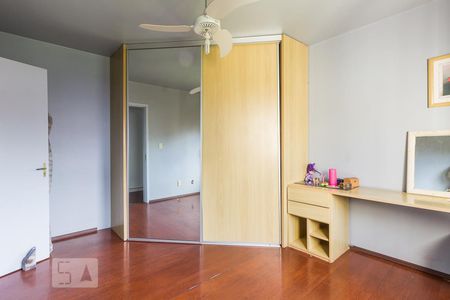 Quarto 1 de casa para alugar com 4 quartos, 380m² em Passo D’areia, Porto Alegre