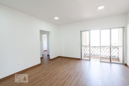 Sala de apartamento para alugar com 3 quartos, 85m² em Campestre, Santo André