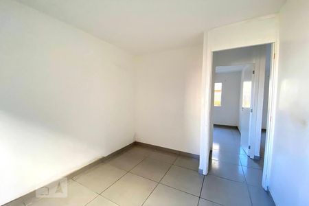 Quarto 1 de apartamento para alugar com 2 quartos, 60m² em Scharlau, São Leopoldo