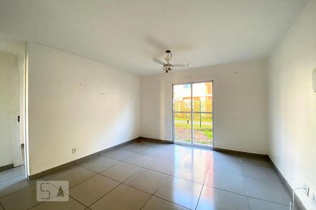 Sala de apartamento para alugar com 2 quartos, 60m² em Scharlau, São Leopoldo