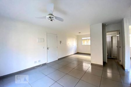 Sala de apartamento para alugar com 2 quartos, 60m² em Scharlau, São Leopoldo