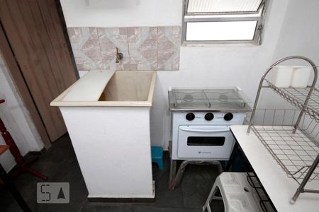 Cozinha de casa para alugar com 1 quarto, 25m² em Liberdade, São Paulo