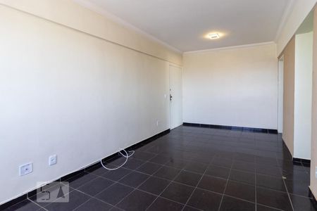 Sala de apartamento para alugar com 2 quartos, 65m² em Taguatinga Sul (taguatinga), Brasília