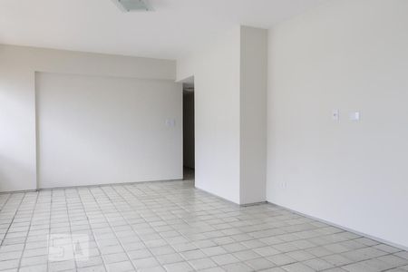 Sala de apartamento para alugar com 4 quartos, 250m² em Monteiro, Recife