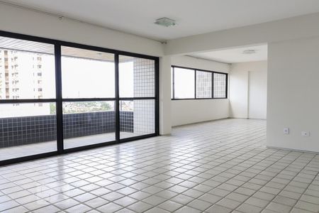 Sala de apartamento para alugar com 4 quartos, 250m² em Monteiro, Recife