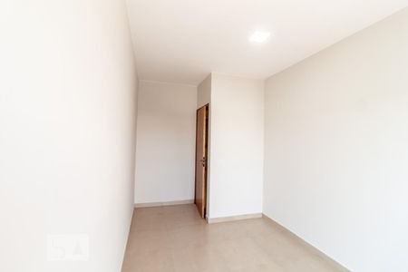 Quarto 1 de apartamento para alugar com 2 quartos, 65m² em Setor Habitacional Vicente Pires, Brasília