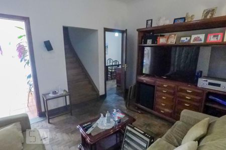 Sala de casa à venda com 4 quartos, 200m² em Vila Monumento, São Paulo