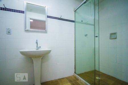 Banheiro da Suíte de kitnet/studio para alugar com 1 quarto, 48m² em Vila Itapura, Campinas