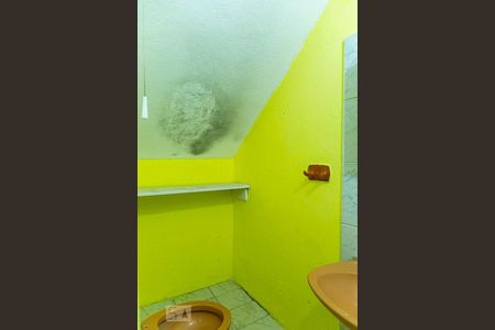 Banheiro de kitnet/studio para alugar com 1 quarto, 50m² em Vila Campestre, São Paulo