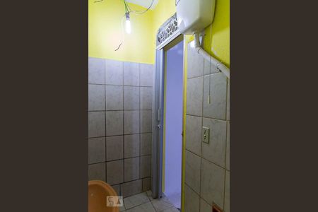 Banheiro de kitnet/studio para alugar com 1 quarto, 40m² em Vila Campestre, São Paulo
