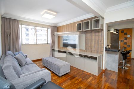 Sala, estar com TV  de apartamento para alugar com 2 quartos, 91m² em Itaim Bibi, São Paulo