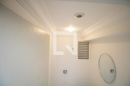 Lavabo. Pintura e luminárias  de apartamento para alugar com 2 quartos, 91m² em Itaim Bibi, São Paulo