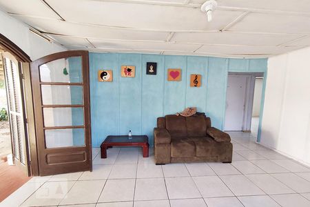 Sala de casa à venda com 2 quartos, 85m² em Niterói, Canoas
