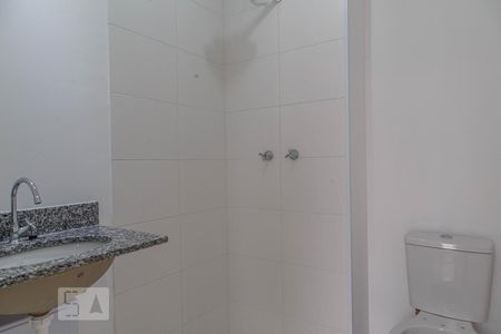 Banheiro de apartamento para alugar com 1 quarto, 20m² em Jardim Brasília (zona Norte), São Paulo