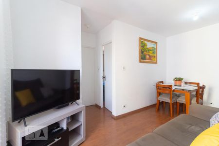 Sala de apartamento à venda com 2 quartos, 48m² em Vila Marieta, São Paulo