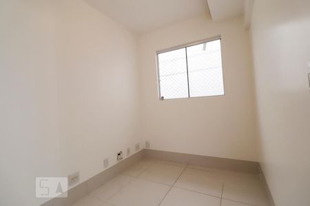 Escritório de apartamento para alugar com 4 quartos, 130m² em Residencial Eldorado, Goiânia