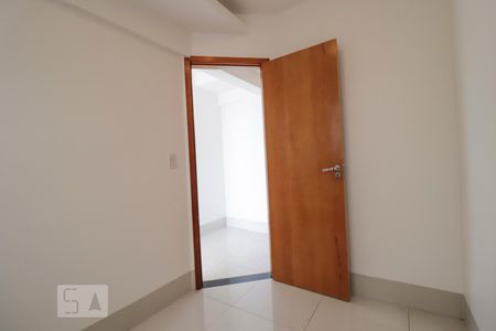 Escritório de apartamento para alugar com 4 quartos, 130m² em Residencial Eldorado, Goiânia