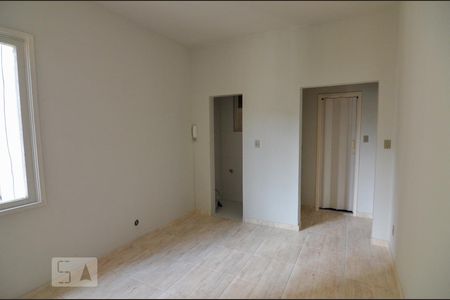 Sala / Quarto de kitnet/studio à venda com 1 quarto, 20m² em Centro, Rio de Janeiro