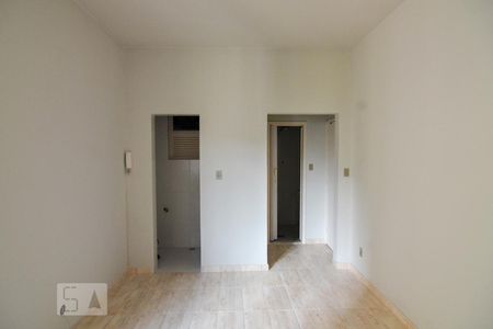 Sala / Quarto de kitnet/studio à venda com 1 quarto, 20m² em Centro, Rio de Janeiro