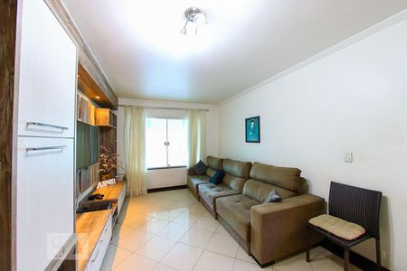 Sala de casa à venda com 4 quartos, 220m² em Vila Nelson, São Paulo