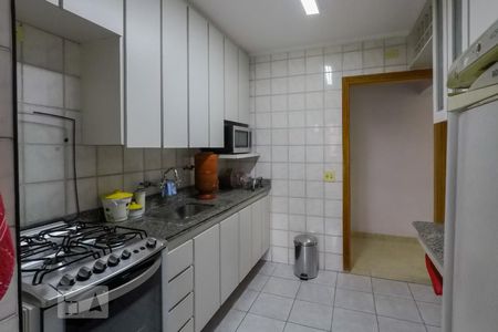 Cozinha de apartamento à venda com 2 quartos, 79m² em Bosque da Saúde, São Paulo