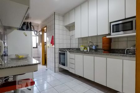 Cozinha de apartamento à venda com 2 quartos, 79m² em Bosque da Saúde, São Paulo