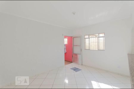 Sala e Cozinha de casa para alugar com 1 quarto, 74m² em Vila São Silvestre (zona Leste), São Paulo