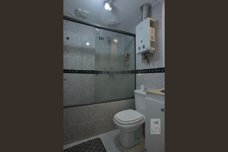 Banheiro de apartamento para alugar com 1 quarto, 59m² em Tanque, Rio de Janeiro