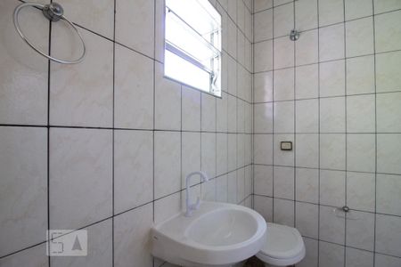 Banheiro da Suíte de casa para alugar com 2 quartos, 200m² em Jardim Almeida Prado, Guarulhos