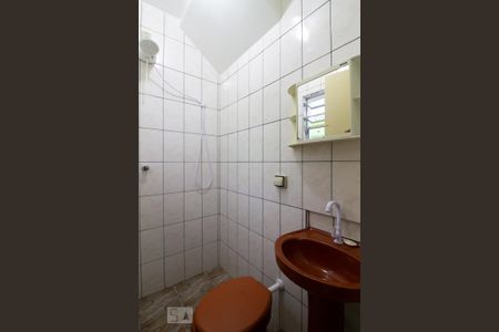 Banheiro de casa para alugar com 2 quartos, 200m² em Jardim Almeida Prado, Guarulhos