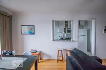 Sala de apartamento à venda com 2 quartos, 56m² em Vila Fachini, São Paulo