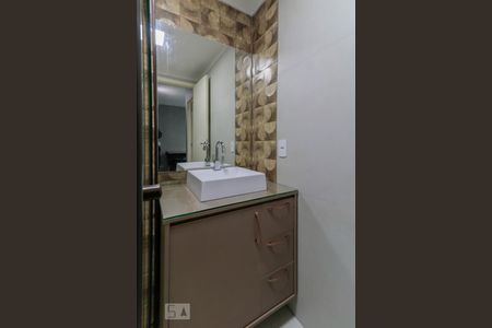 Banheiro  de apartamento para alugar com 1 quarto, 25m² em Bela Vista, São Paulo