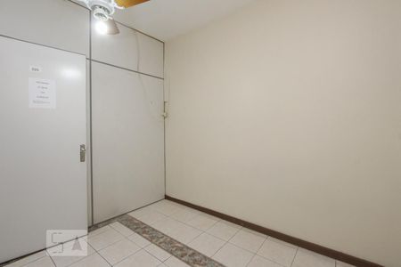 SALA de apartamento para alugar com 2 quartos, 80m² em Navegantes, Porto Alegre