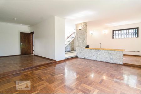 Sala de casa para alugar com 3 quartos, 231m² em Jardim das Bandeiras, São Paulo