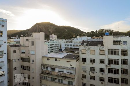 Vista de apartamento para alugar com 2 quartos, 68m² em Copacabana, Rio de Janeiro